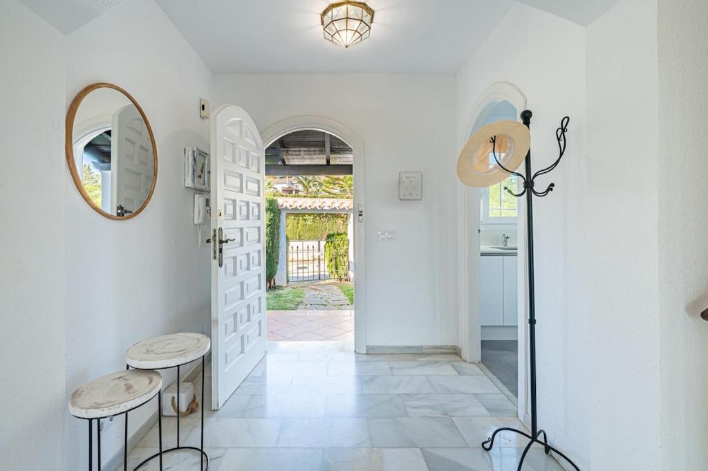Con Piscina Privada Y Jardin * Marbella