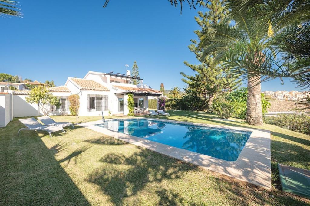 Vakantiehuis Con Piscina Privada Y Jardin Marbella