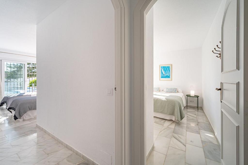 Con Piscina Privada Y Jardin Marbella