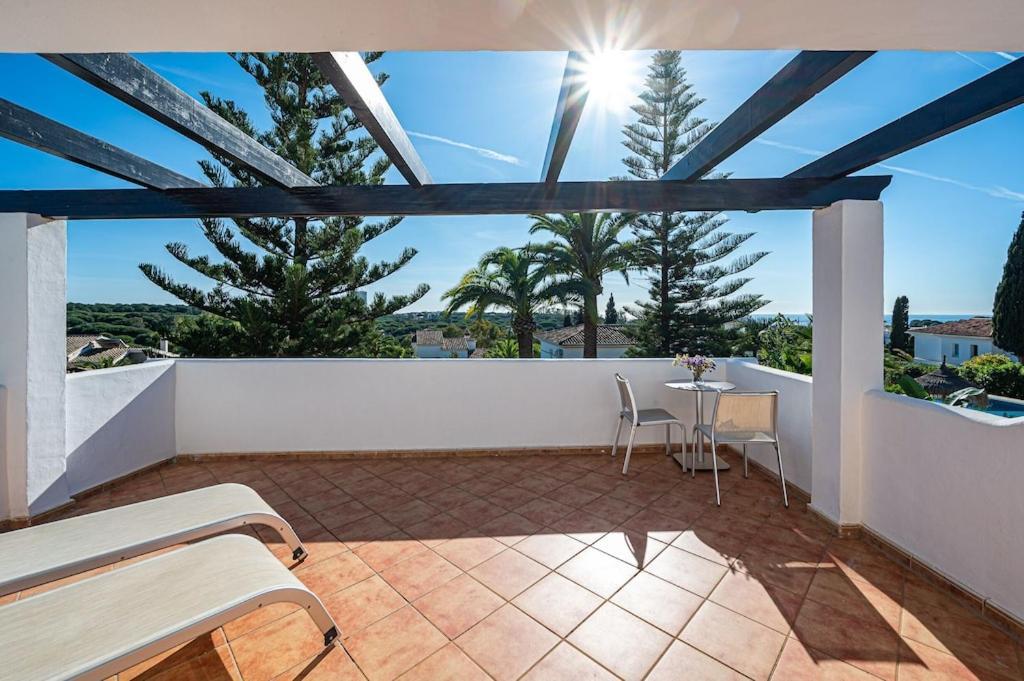 Con Piscina Privada Y Jardin Marbella
