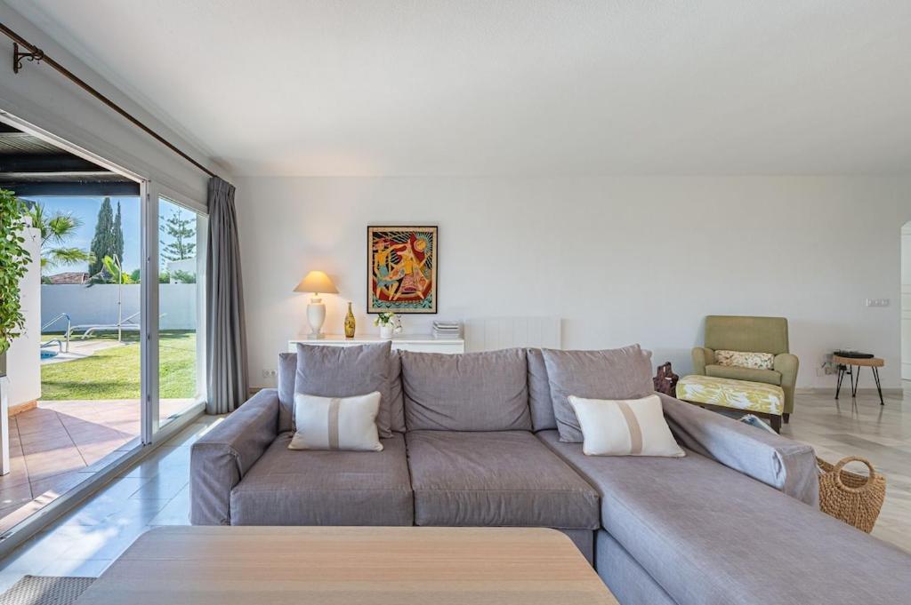 Con Piscina Privada Y Jardin Casa vacanze *