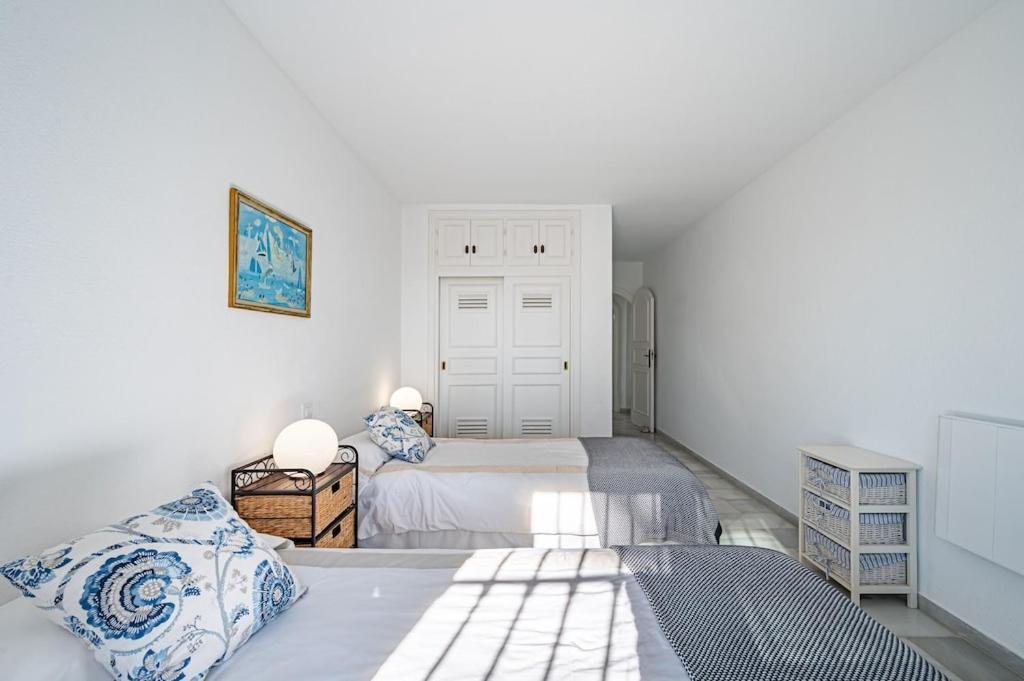 Con Piscina Privada Y Jardin Vakantiehuis
