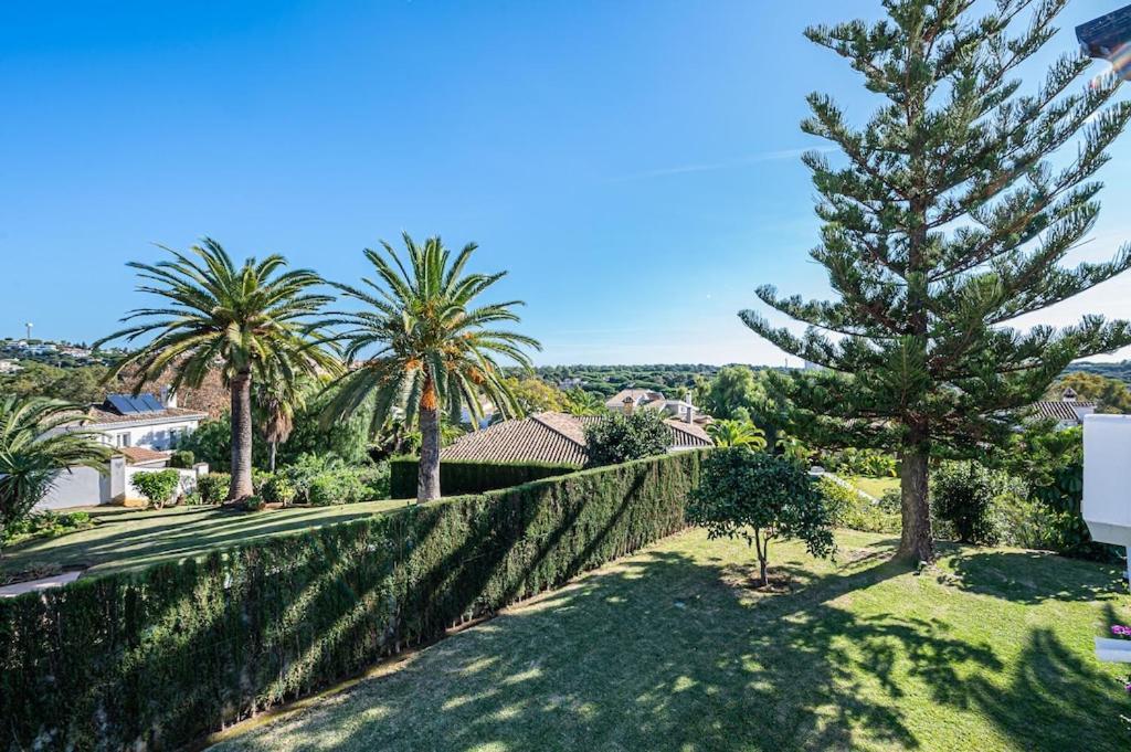 Con Piscina Privada Y Jardin Vakantiehuis Marbella